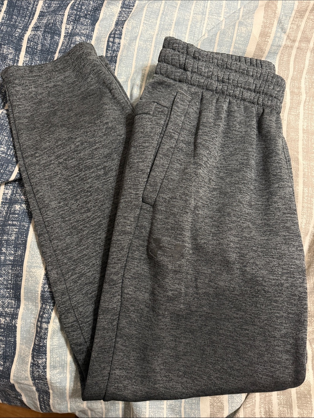 Under Armour mens Dark Gray Heather Joggers